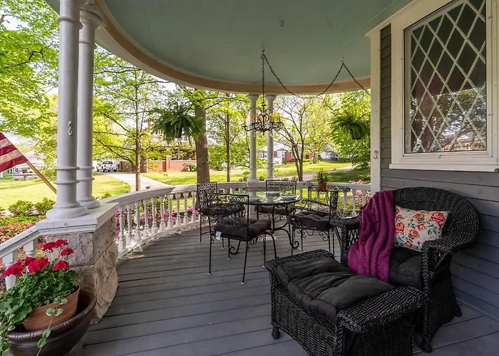 Magical Victorian Near Hiking Wine Trail Holiday home